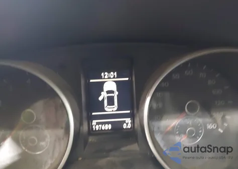 2014 Volkswagen Golf 2.5L z USA, uszkodzony, nr VIN WVWDB7AJ3EW008562